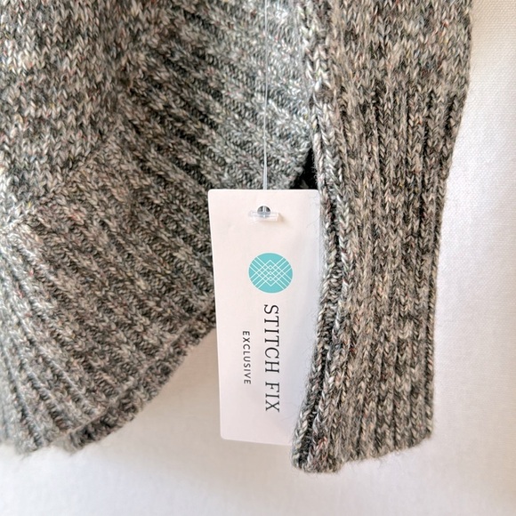 Stitchfix Poncho Sweater NWT Leo & Nicole Womens XS Grey Soft Cozy Knit Pullover - Picture 7 of 15
